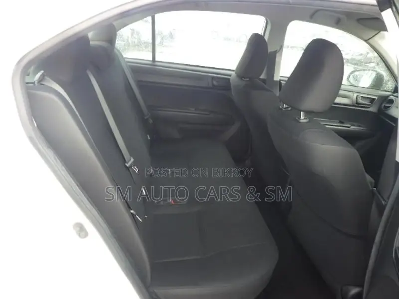 Toyota Axio Hybrid EX White 2021