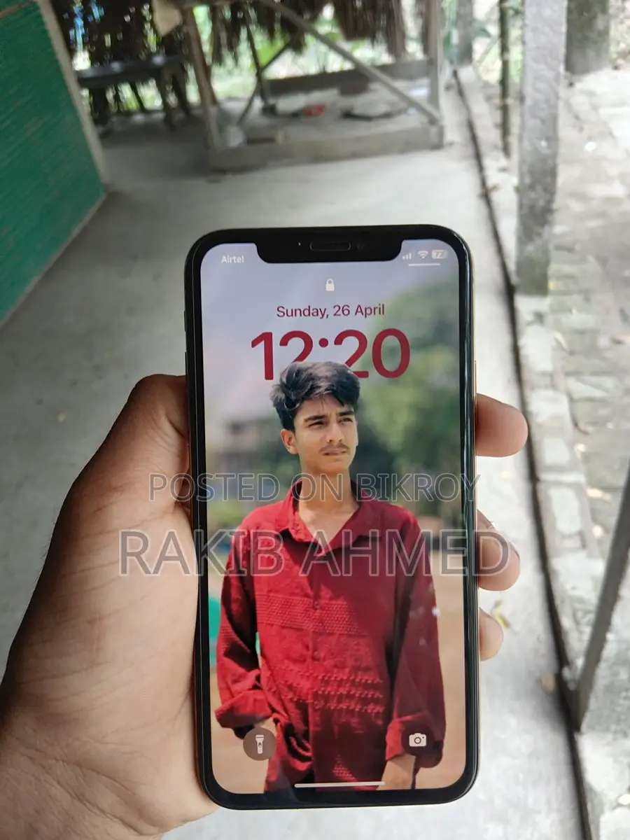 Apple iPhone XS (Used)