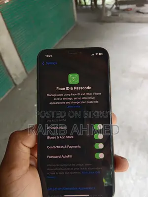 Apple iPhone XS (Used)