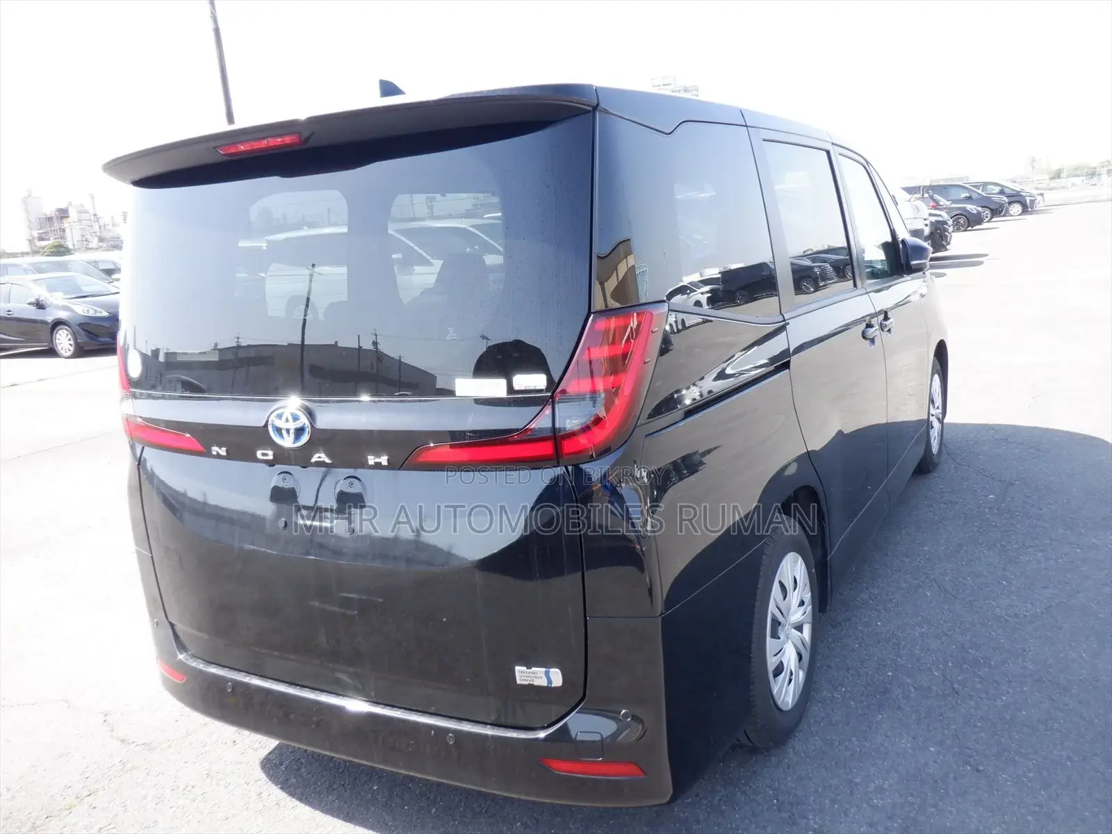 Toyota Noah X PACKAGE, 8 seat 2022