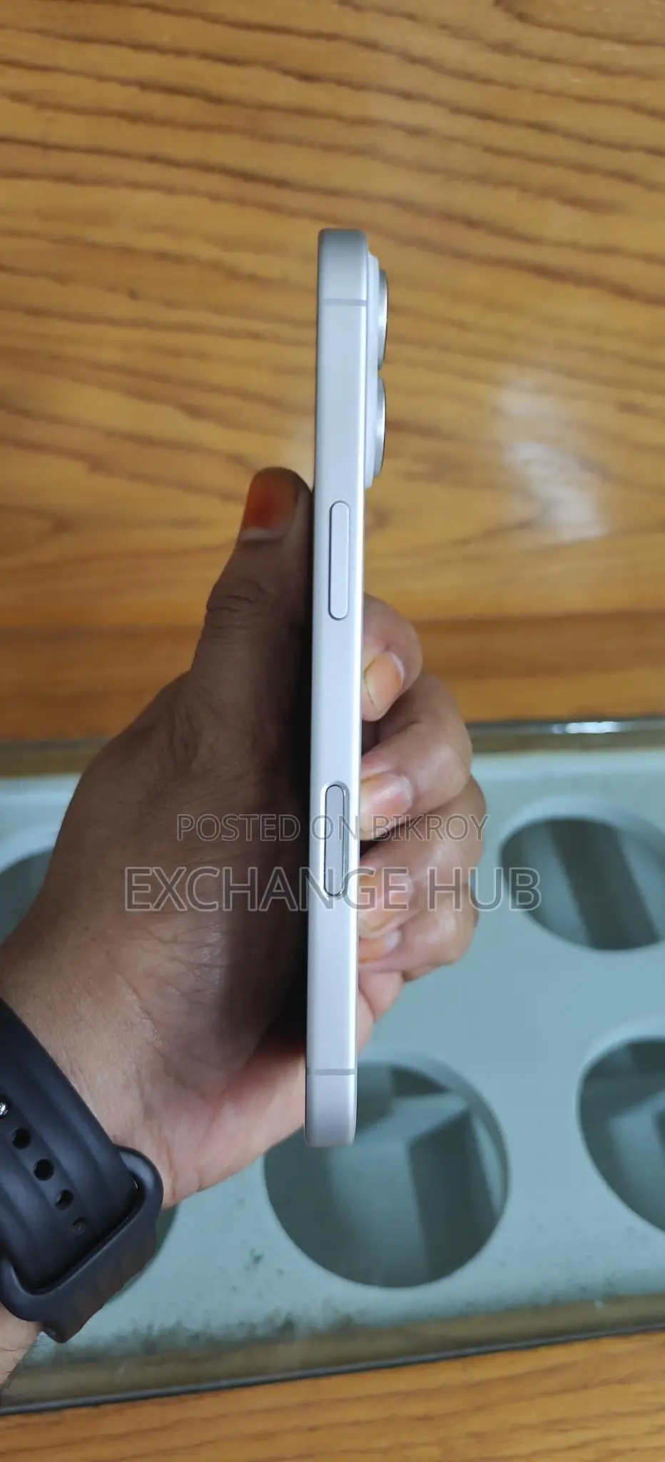 Apple iPhone 17 Used (Used)