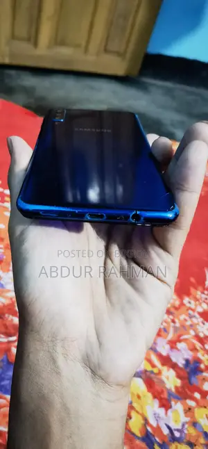 Samsung Galaxy A7 4/64 gb (Used)