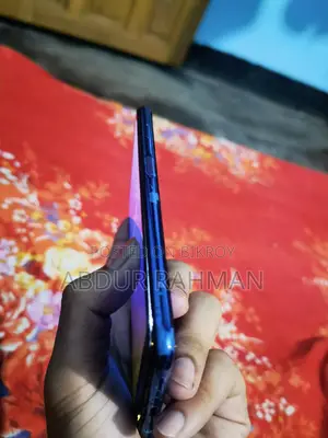 Samsung Galaxy A7 4/64 gb (Used)