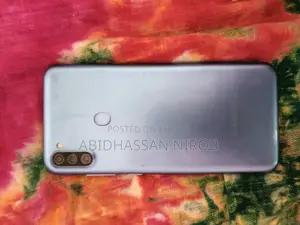 Samsung Galaxy A11 2gb 32 gb (Used)