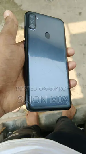 Samsung Galaxy A11 2GB RAM/ (Used)