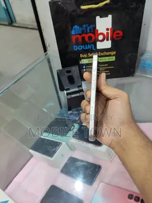 Apple iPhone 15 Pro 256 Fresh Singapore (Used)