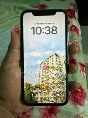 Apple iPhone 11 (Used)