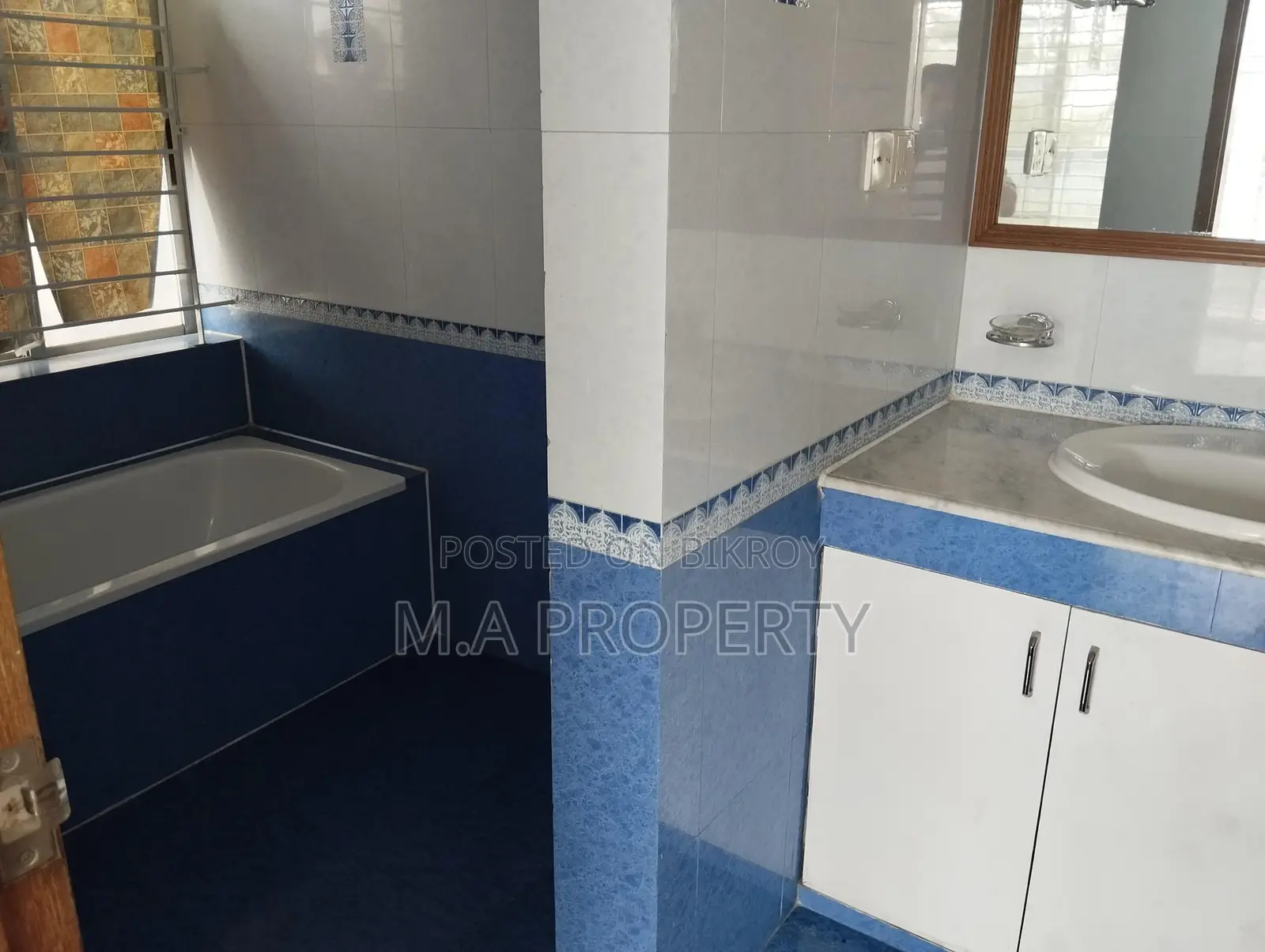 Excellent Unfurnished Flat Rent In Baridhara Diplomatic