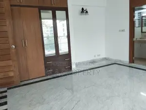 Excellent Unfurnished Flat Rent In Baridhara Diplomatic
