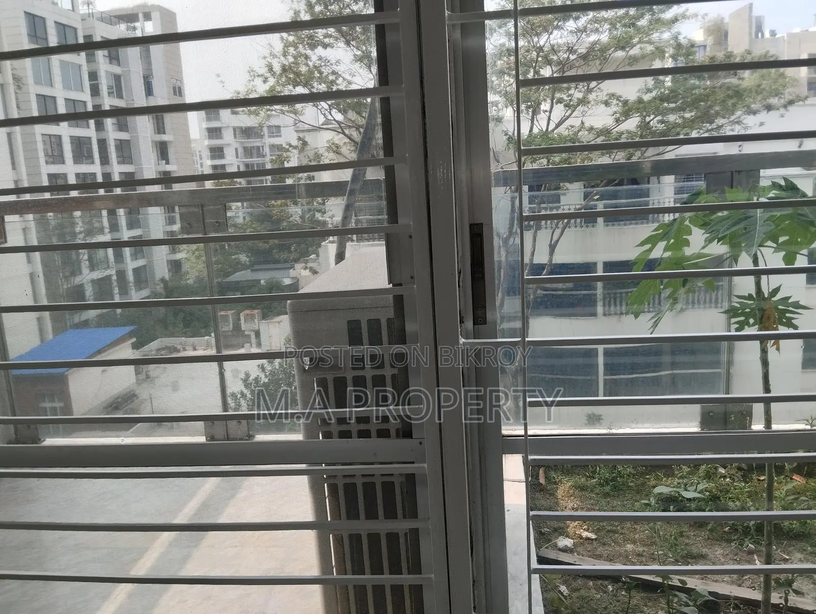 Excellent Unfurnished Flat Rent In Baridhara Diplomatic