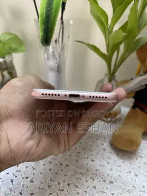 Apple iPhone 7 (Used)