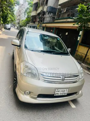 Toyota Raum All Power 2005