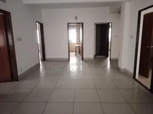 Good Quality 3 Bedroom Un Farnised Flat Rent At Gulshan 2