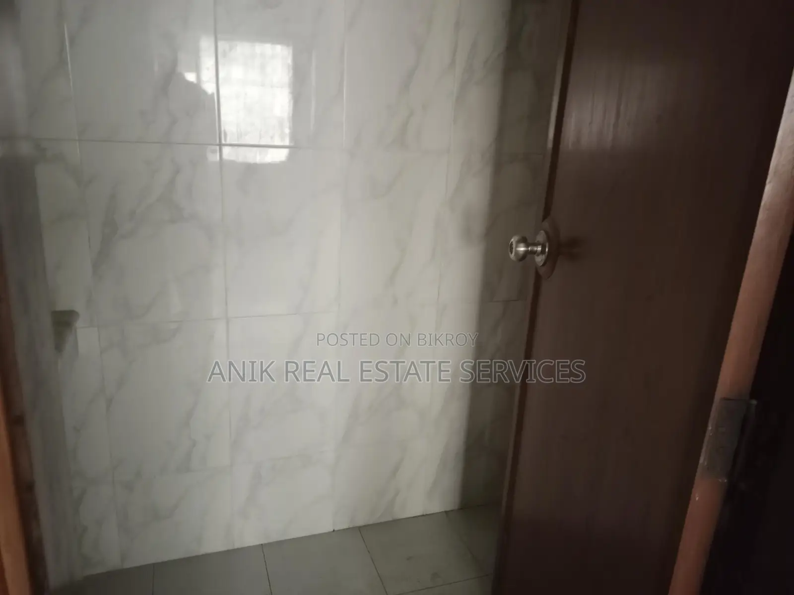 Good Quality 3 Bedroom Un Farnised Flat Rent At Gulshan 2