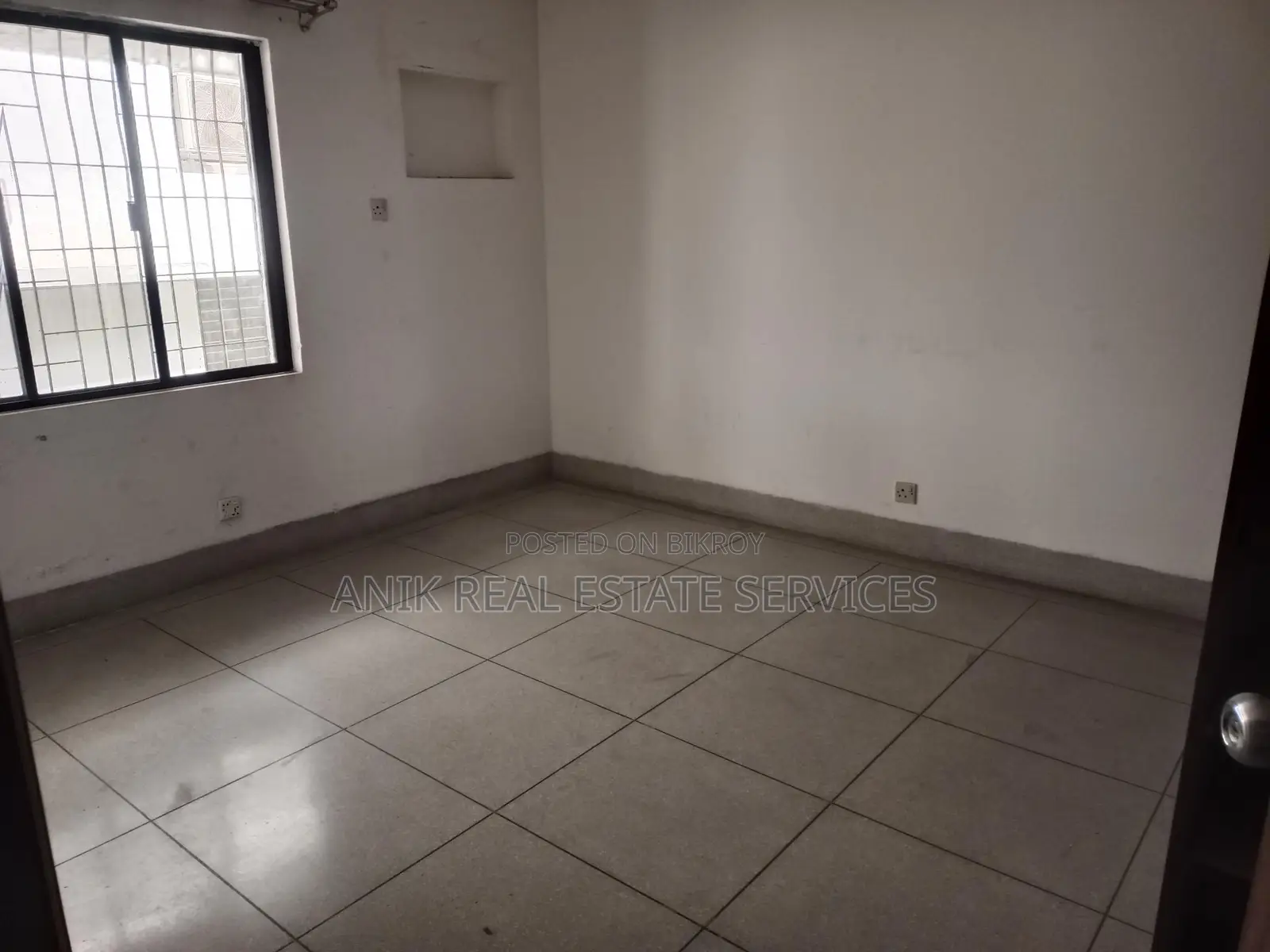 Good Quality 3 Bedroom Un Farnised Flat Rent At Gulshan 2