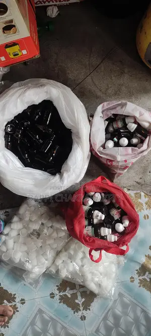 হোমিওপ্যাথি ঔষধের শিশি