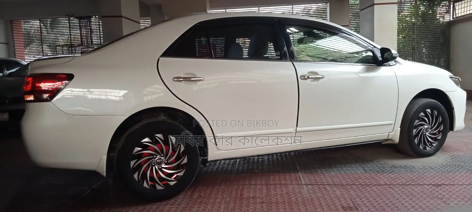 Toyota Premio ex pkz 2017