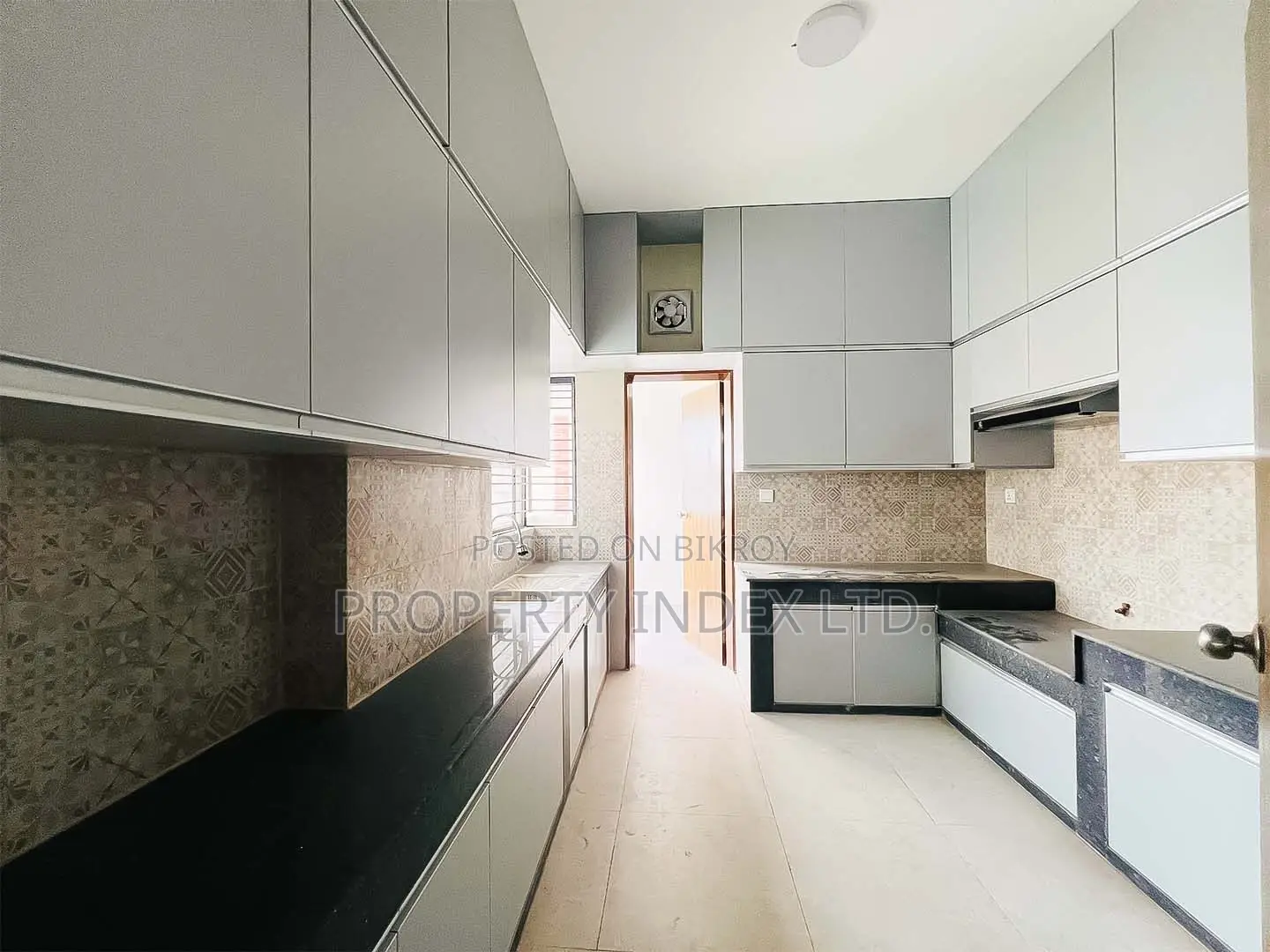 2265 sqft ready Apartment for Sale! at Bashundhara R/A