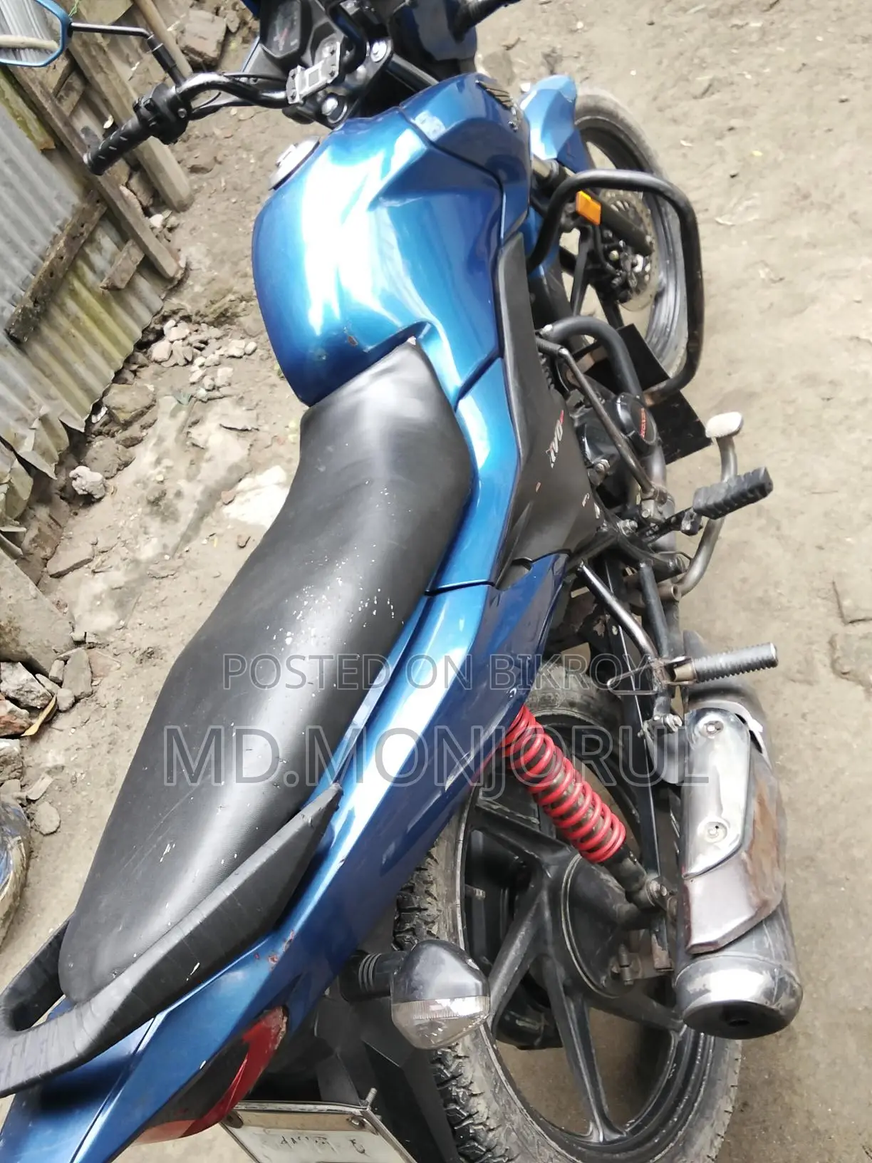 Honda Livo . 2018