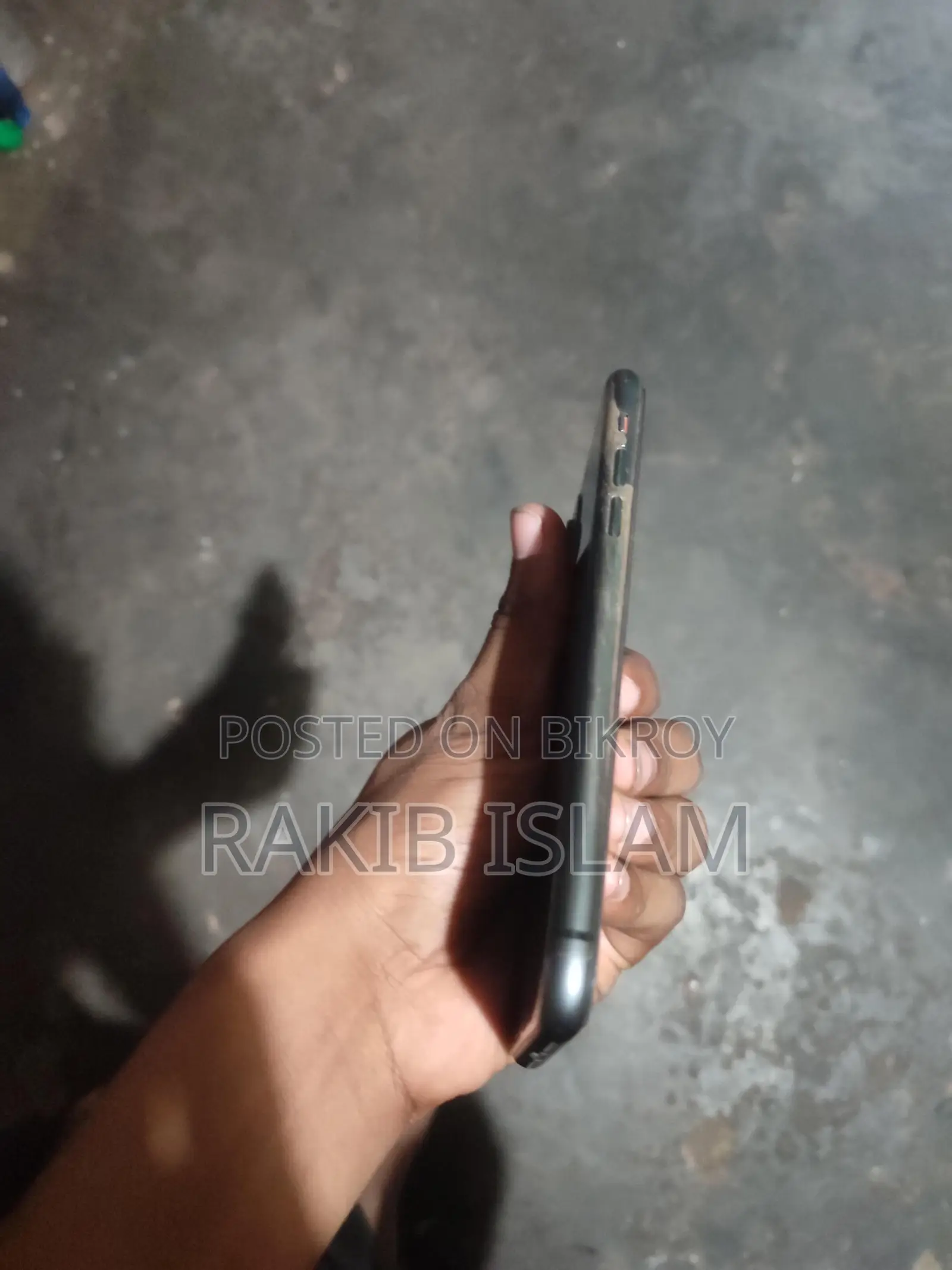 Apple iPhone 11 (Used)