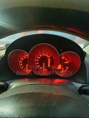 Mazda Axela . 2004