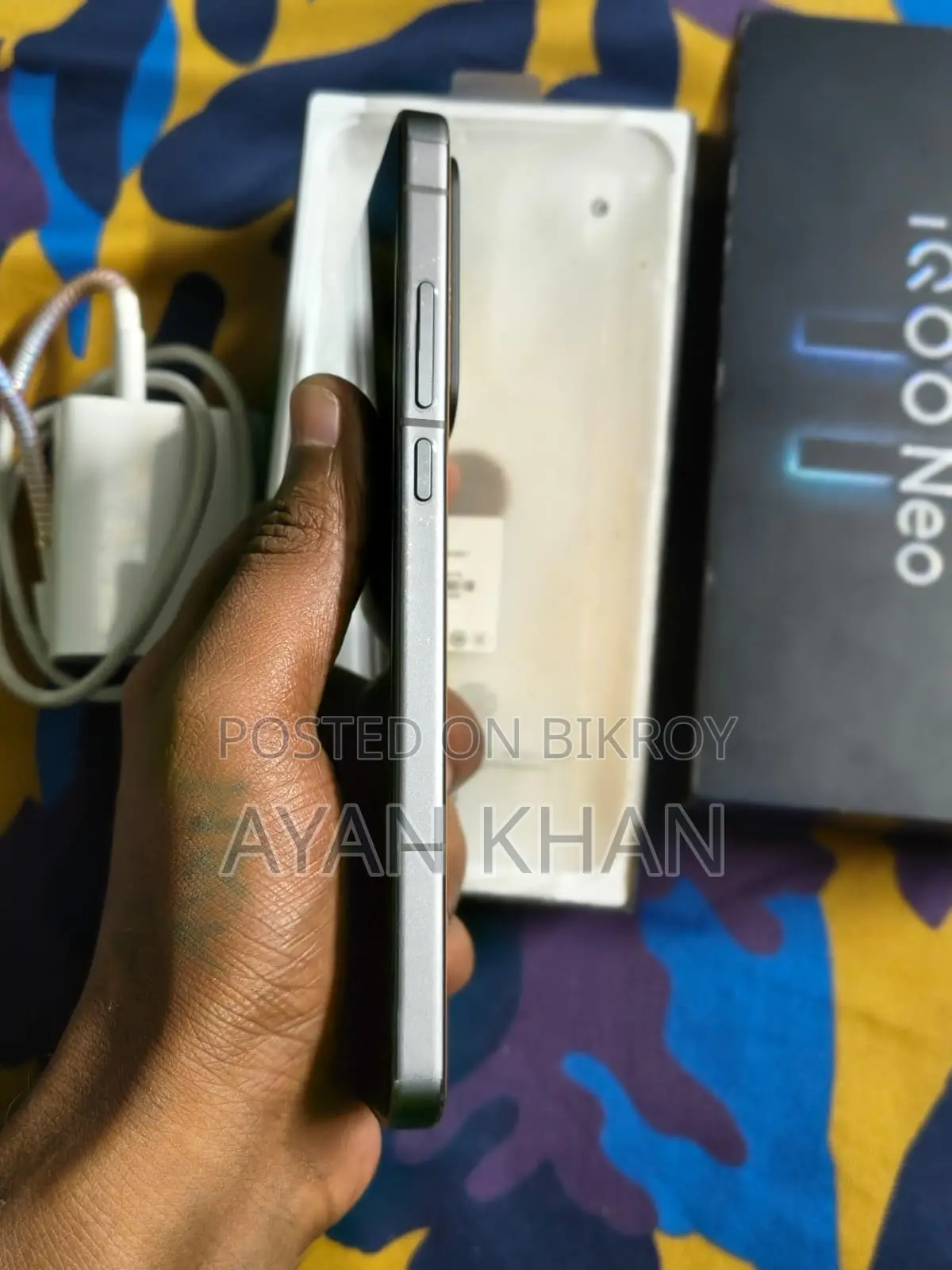 iQOO 11 12 gp ram 256 rom (Used)
