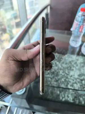 অ্যাপল আইফোন ১১ প্রো (১৩ প্রো এর সাথে এক্সচেঞ্জযোগ্য)