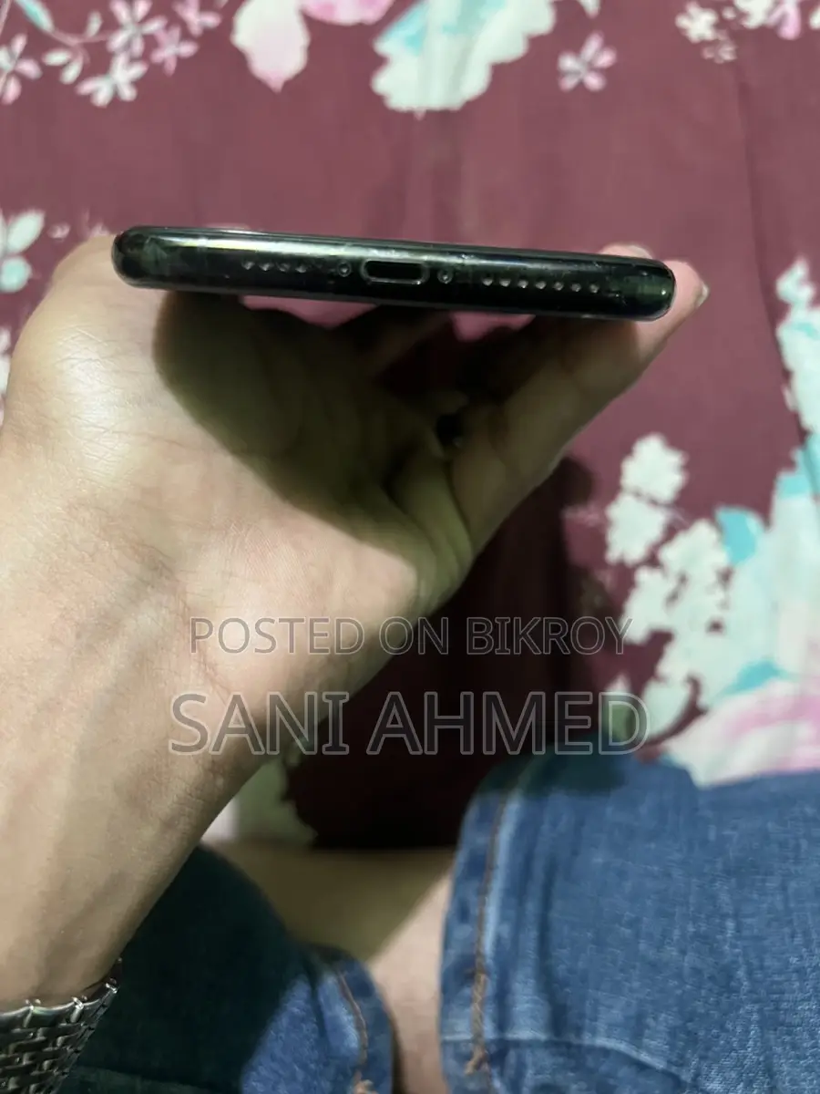 Apple iPhone 11 Pro Max (Used)