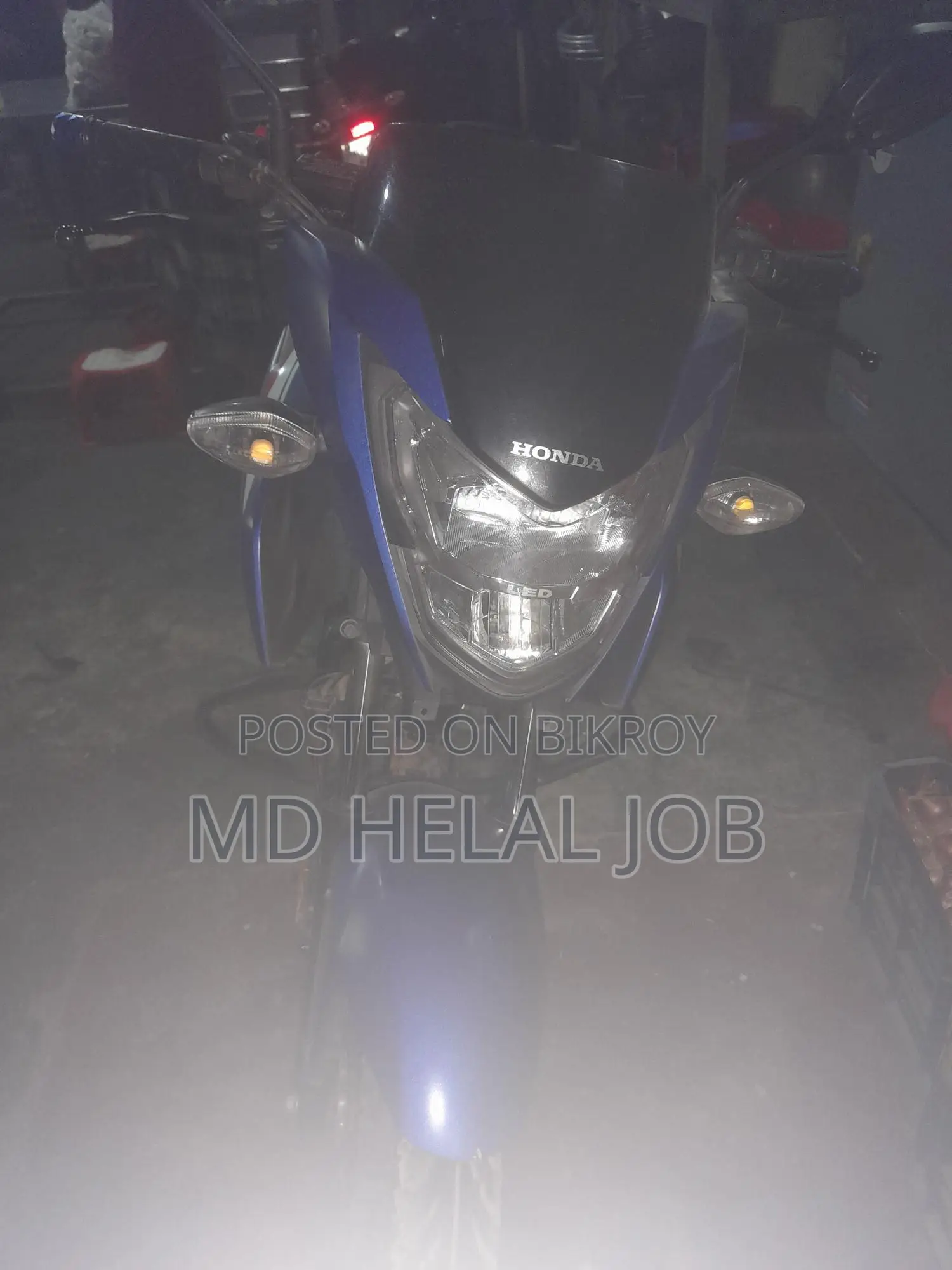 Honda CB 2024 Blue
