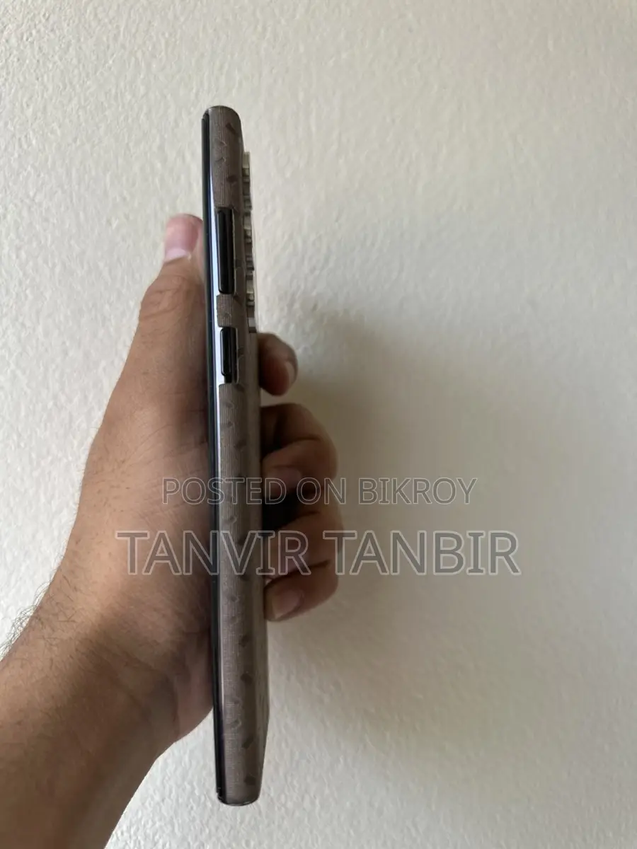 Samsung Galaxy S22 Ultra (Used)
