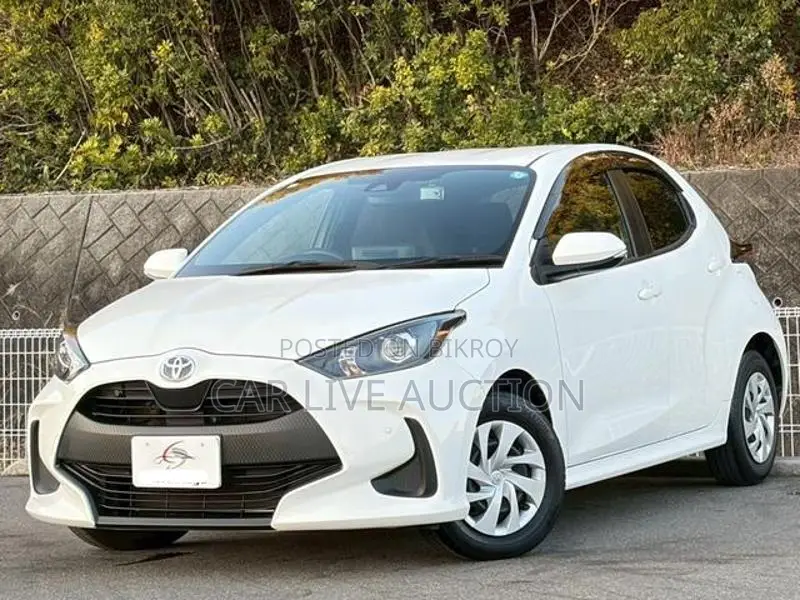 Toyota Yaris HYBRID X 2021