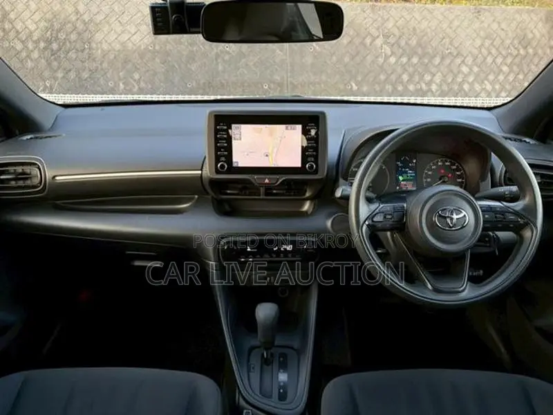 Toyota Yaris HYBRID X 2021