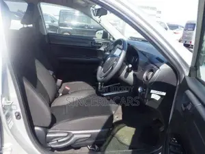 Toyota Fielder EX HYB 4 POINT 2020