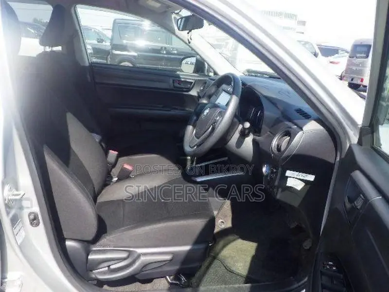 Toyota Fielder EX HYB 4 POINT 2020