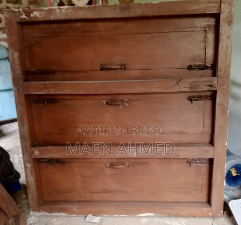৪ পিস ৩ পাট জানালা