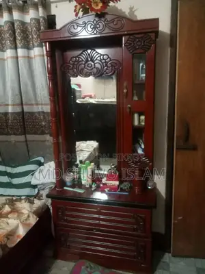 ড্রেসিং টেবিল বিক্রির জন্য