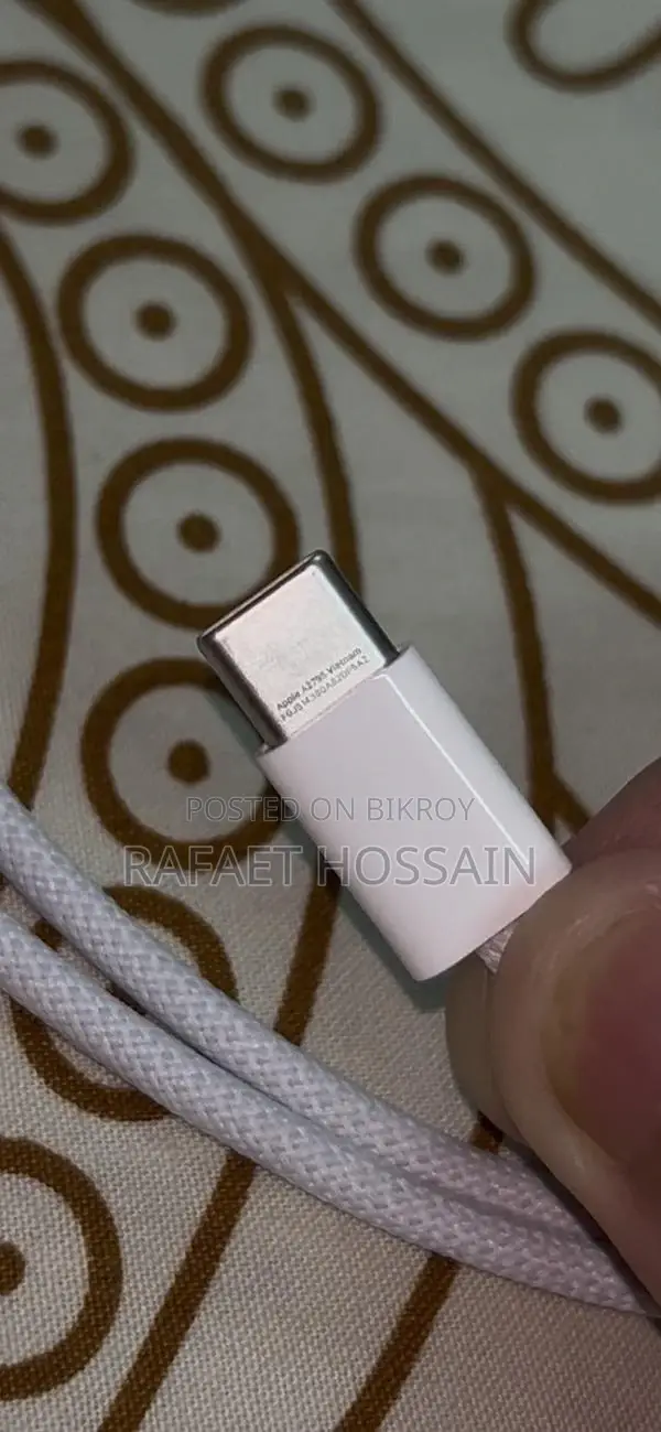 iPhone 17 Pro Max Cable, 1000% Original