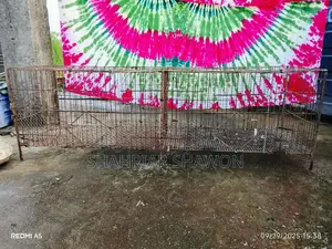 মুরগী বা কবুতরের বানানো খাচা