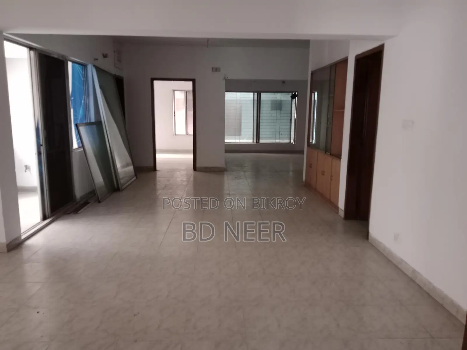office space unfurnish 2500 sft rent in Gulshan 2