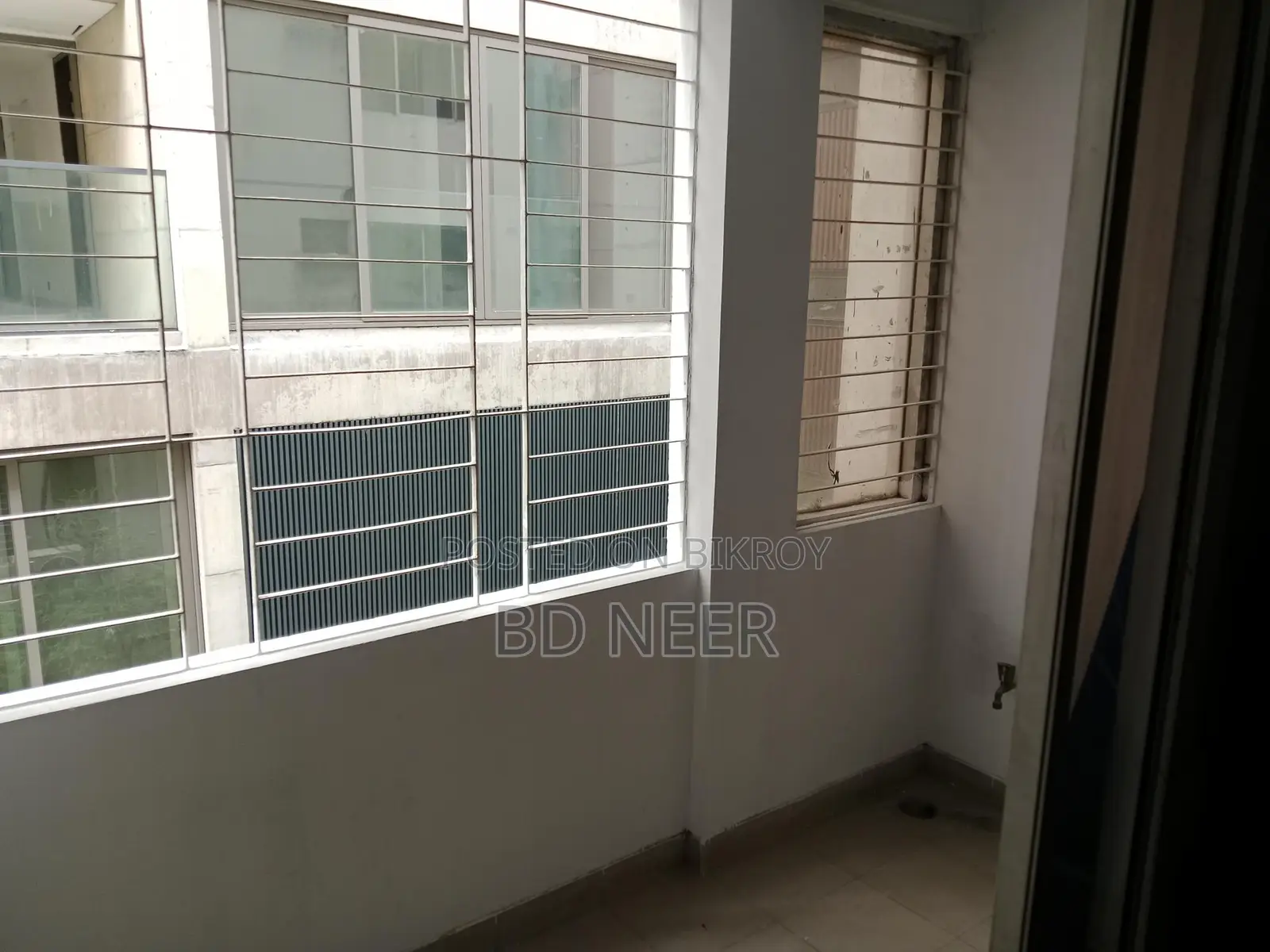office space unfurnish 2500 sft rent in Gulshan 2