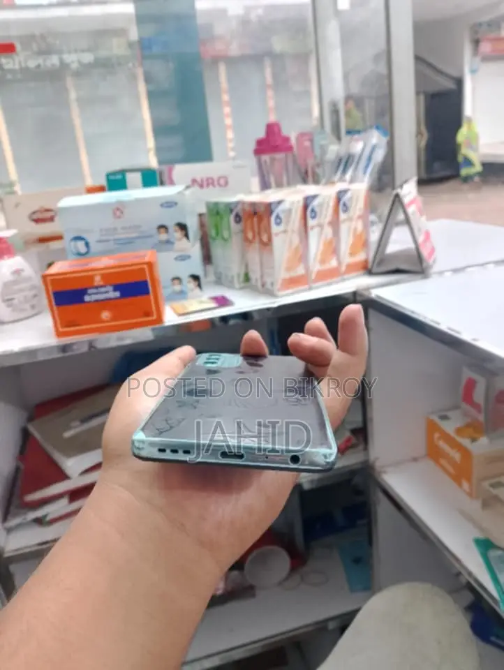 Motorola Moto . (Used)