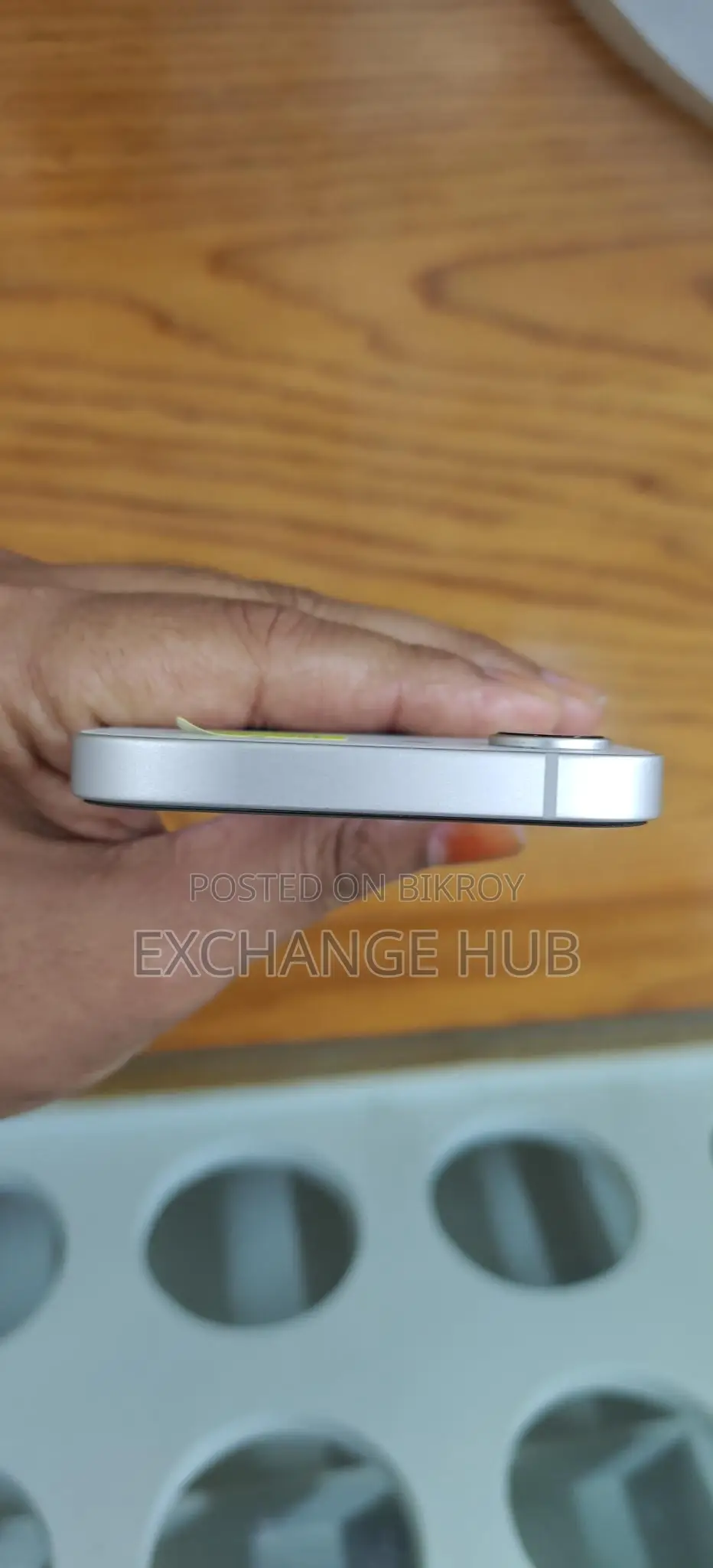 অ্যাপল আইফোন ১৬ই ১২৮জিবি ১০০% হেলথ (ব্যবহৃত)