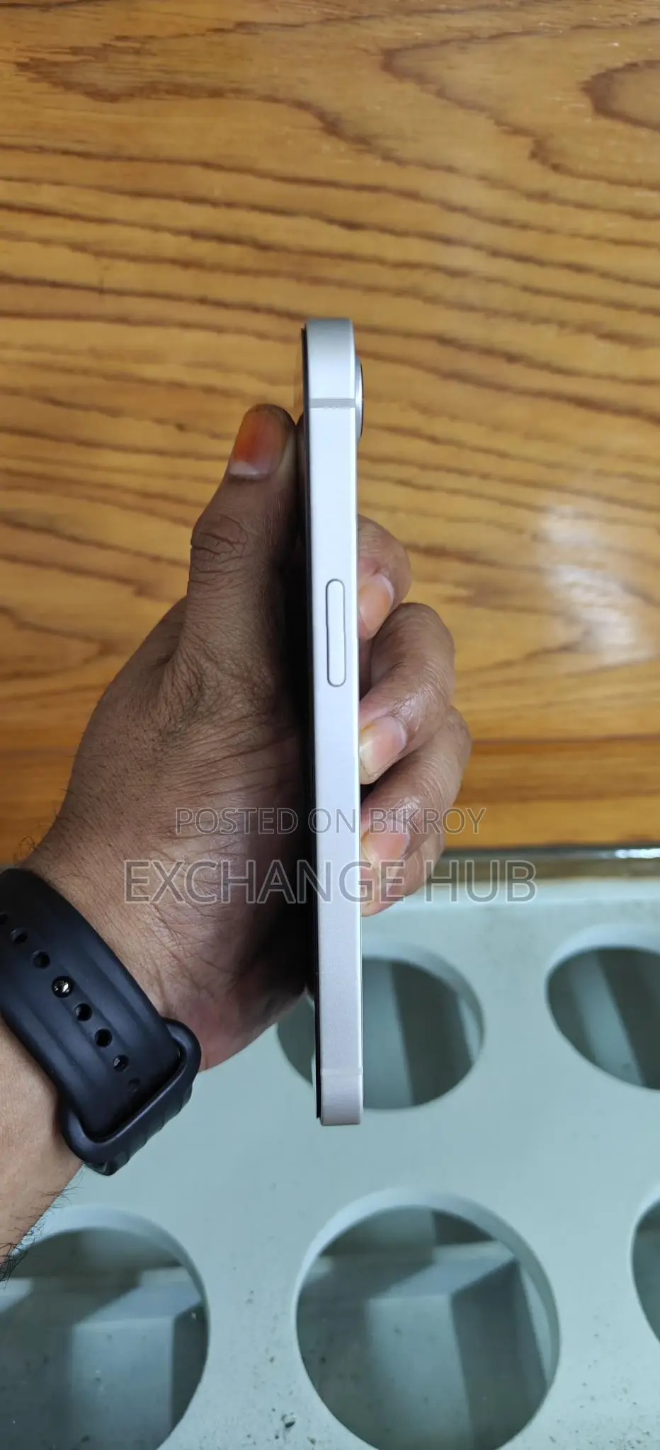 অ্যাপল আইফোন ১৬ই ১২৮জিবি ১০০% হেলথ (ব্যবহৃত)