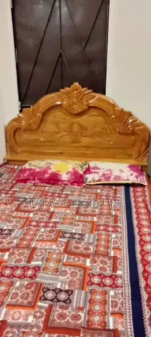 5/7 feet Akashmoni wood bed