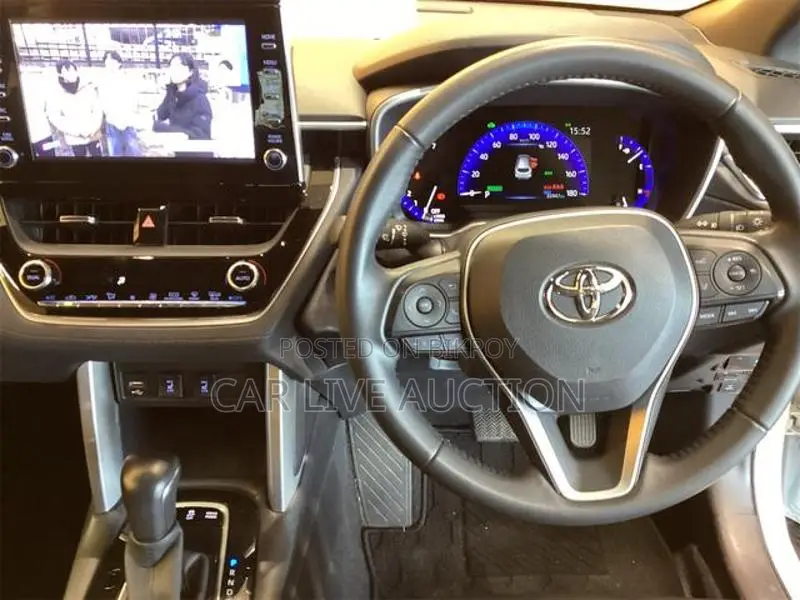 Toyota Corolla Cross Hybrid Z pre order 2021