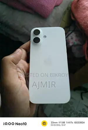 Apple iPhone 16 (Used)