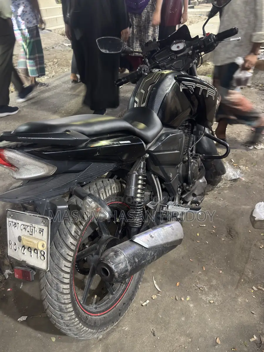 TVS APACHE RTR 150 . 2019