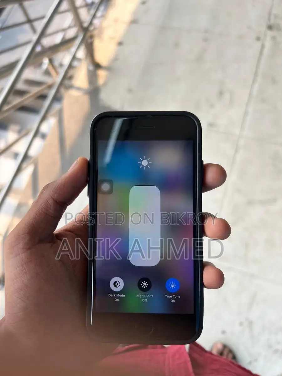 Apple iPhone 8 (Used)
