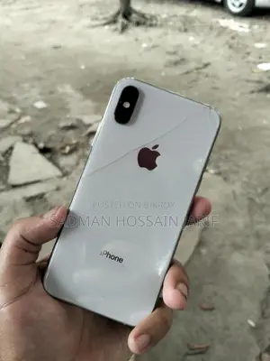 Apple iPhone XS . (Used)