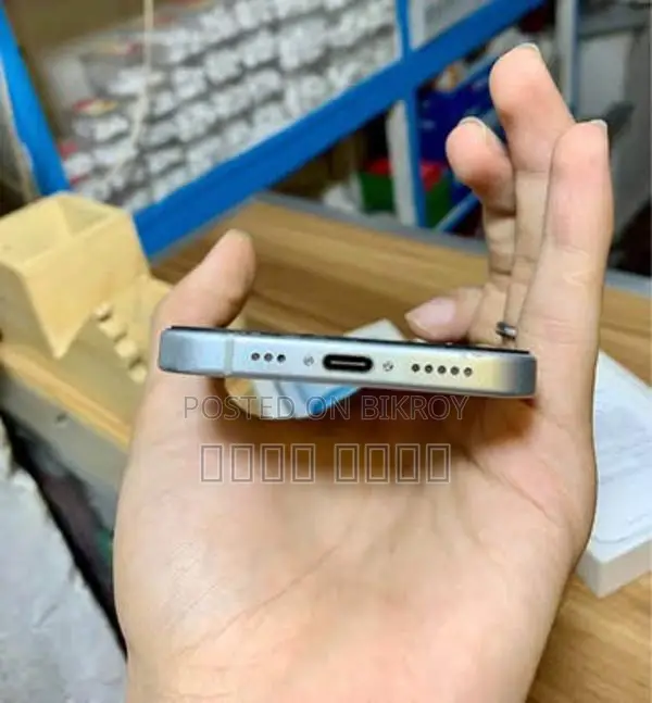 অ্যাপল আইফোন ১৫ ১২৮জিবি ইন্ডিয়ান ভার্সন (ব্যবহৃত)